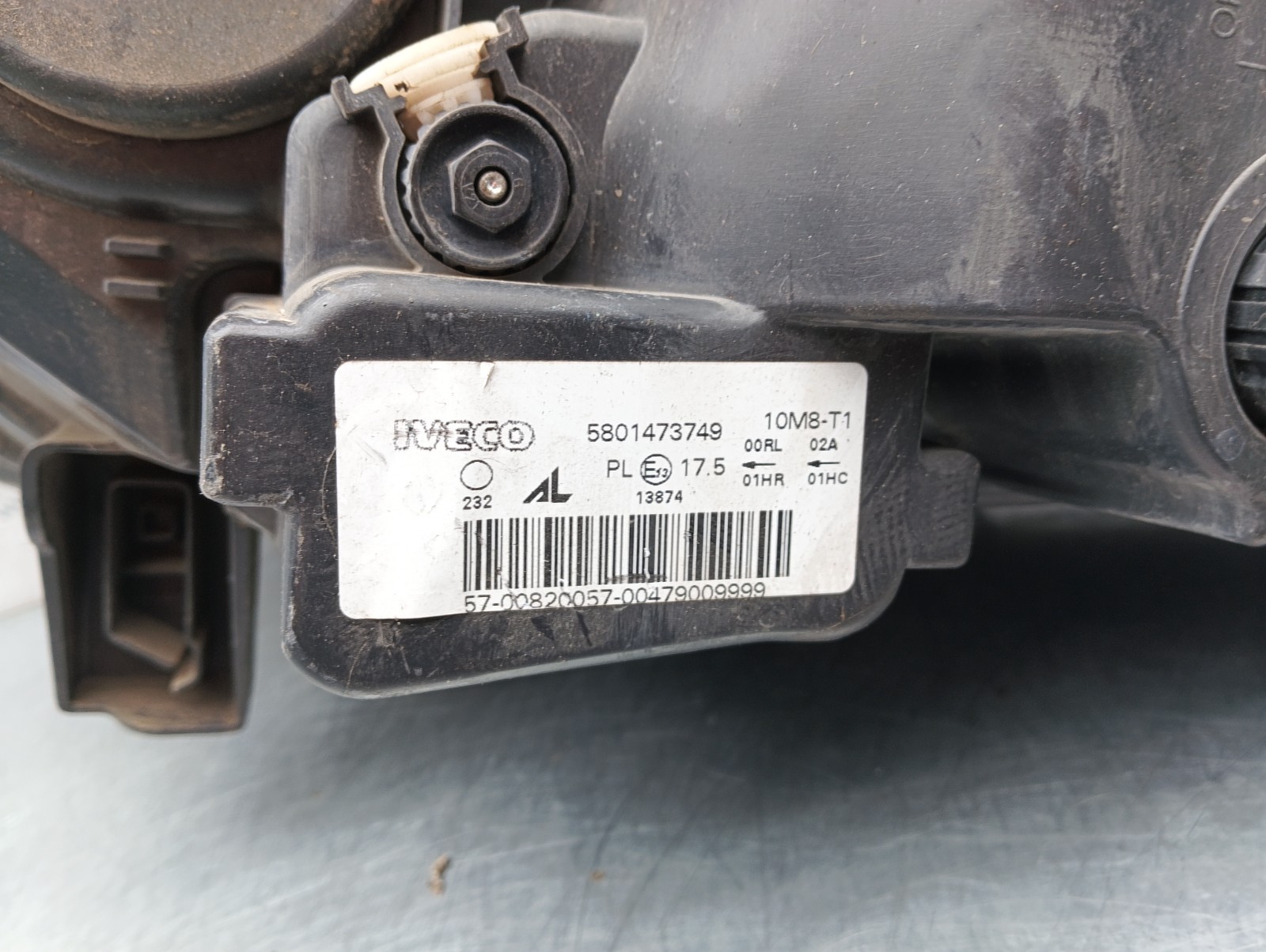 Pomili Fanaleria Faro anteriore destro Iveco Daily 5801473749 usato