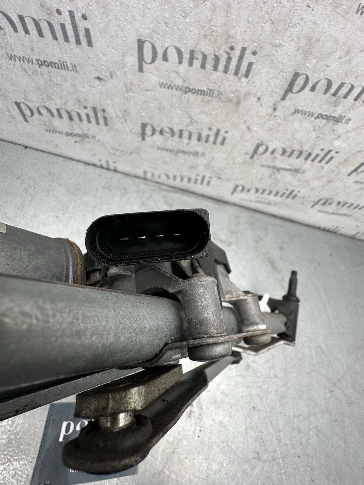 Pomili Cristalli motorino tergicristallo anteriore Opel Corsa E Adam 13432685 usato 12 V
