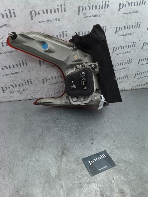 Pomili Fanaleria Peugeot 2008 fanale posteriore destro esterno