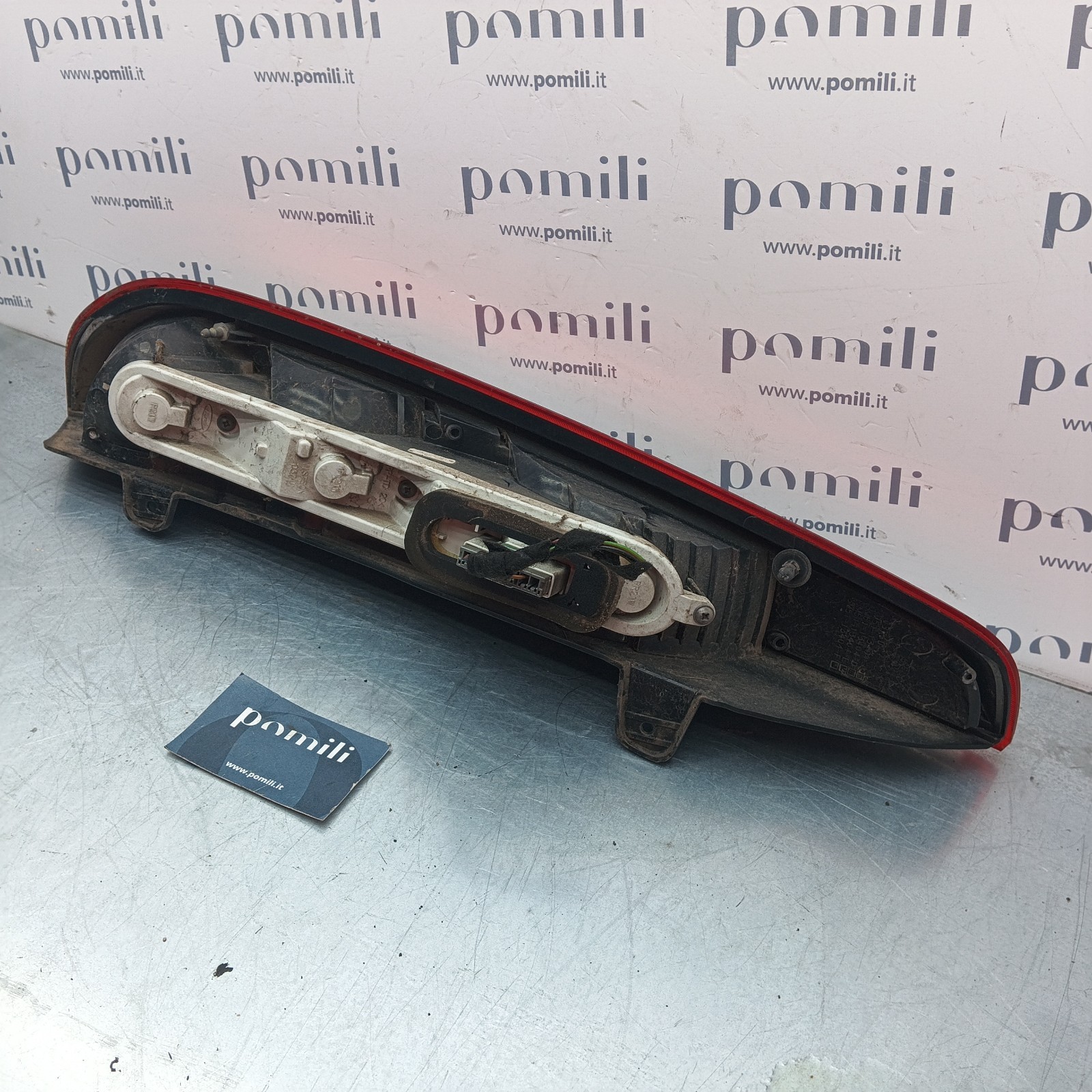 Pomili Fanaleria Ford Focus fanale posteriore destro usato