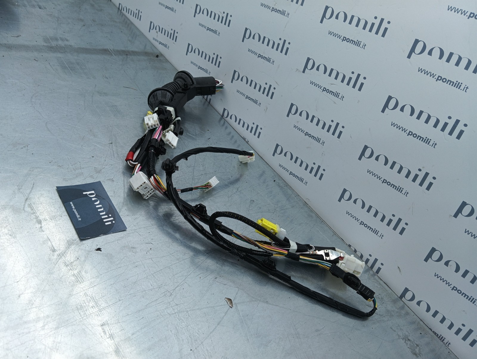 Pomili Motorini avviamento, alternatori, ECU e cavi Toyota Yaris cablaggio porta anteriore sinistra