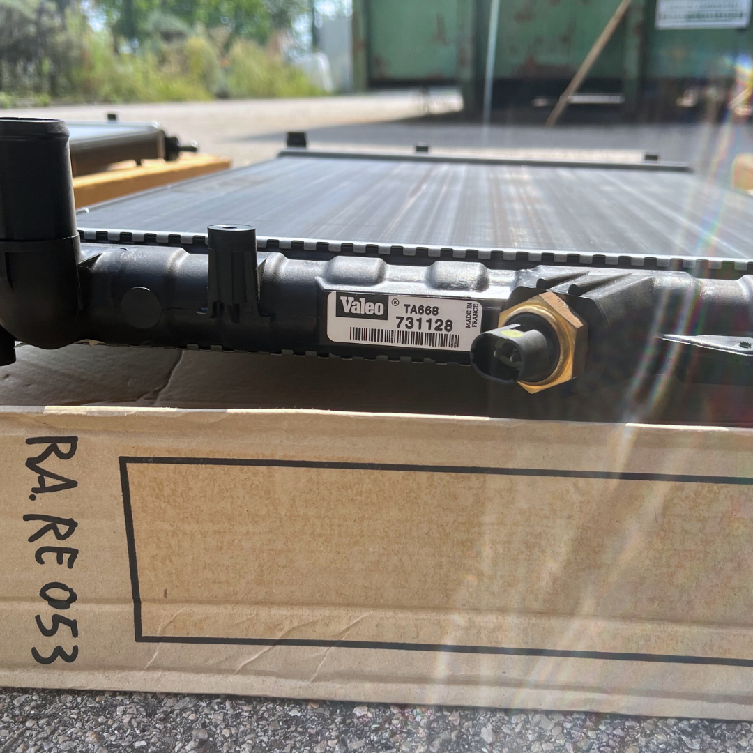 Sara Autoricambi Radiatori 731128 Valeo radiatore motore Renault Laguna 93-02