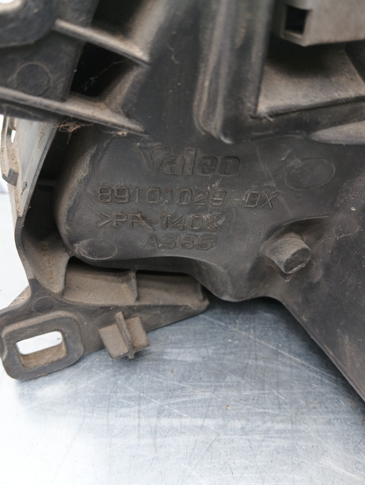 Pomili Fanaleria Alfa Romeo 166 facelift 89101027 faro anteriore destro usato