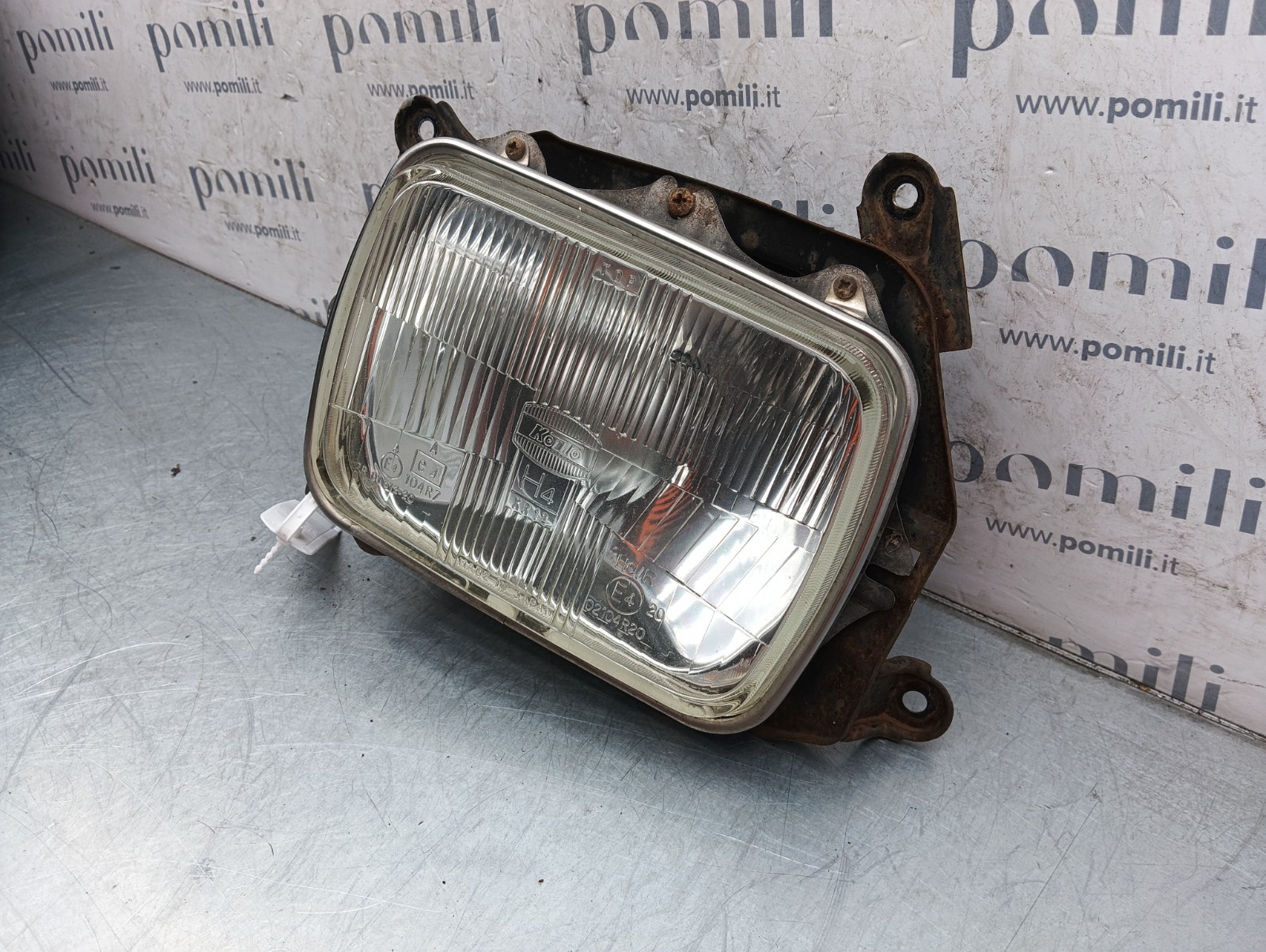 Pomili Fanaleria faro anteriore 02104R20 Toyota LandCruiser Hilux Mitsubishi L200
