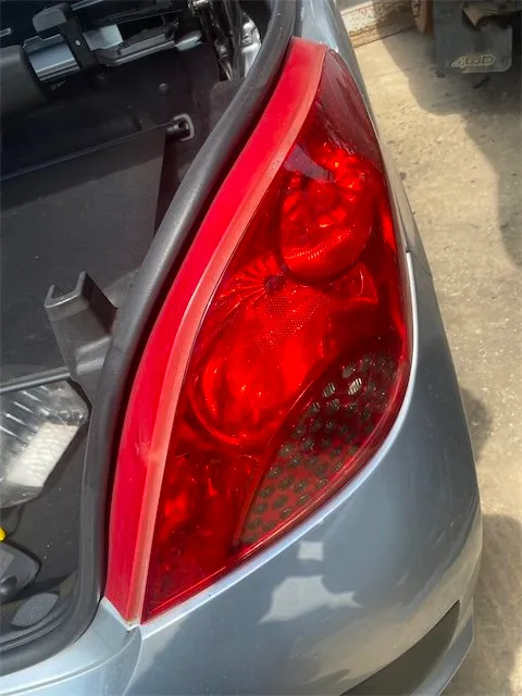 Pomili Fanaleria Fanale posteriore Peugeot 207 destro 2004-2009