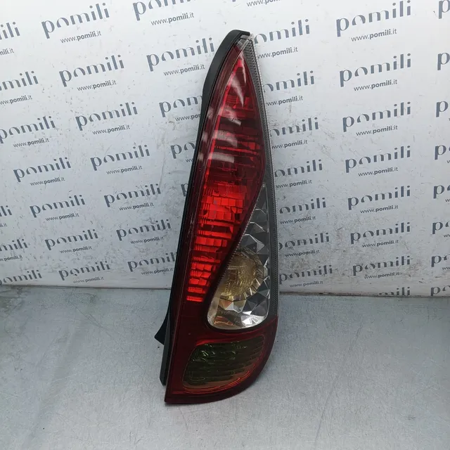 Pomili Fanaleria Toyota Yaris Verso fanale posteriore destro 52-091 usato