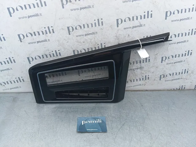 Pomili Rivestimenti interni e parti interne Volkswagen Golf VIII mascherina console centrale 5H1864263CGOG usata