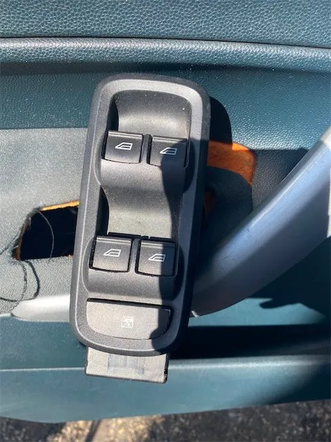 Pomili Rivestimenti interni e parti interne Alzacristallo elettrico Ford Fiesta CB1 anteriore sinistro