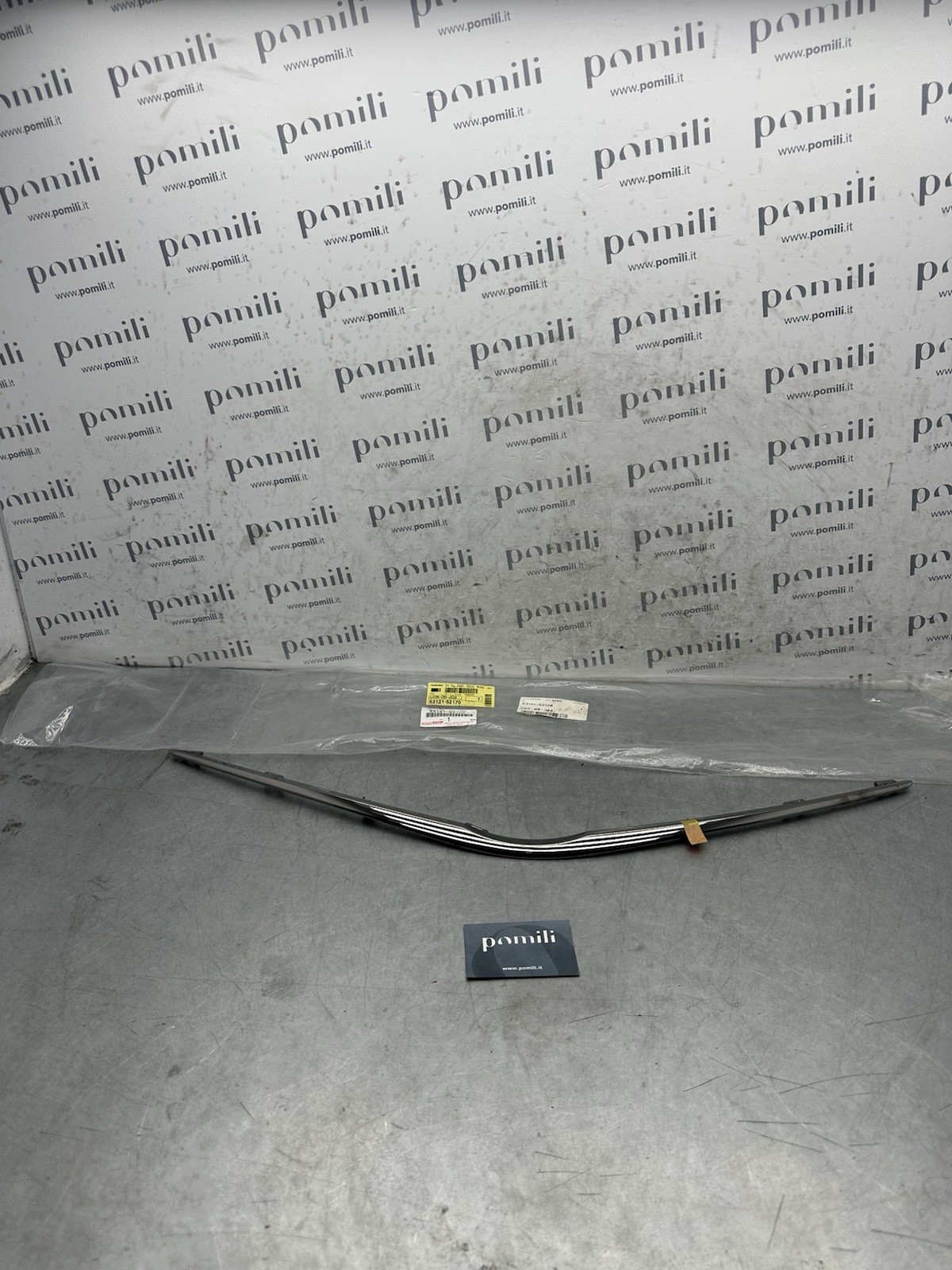 Pomili Lamierati esterni Toyota Yaris 53121-52170 modanatura griglia nuova