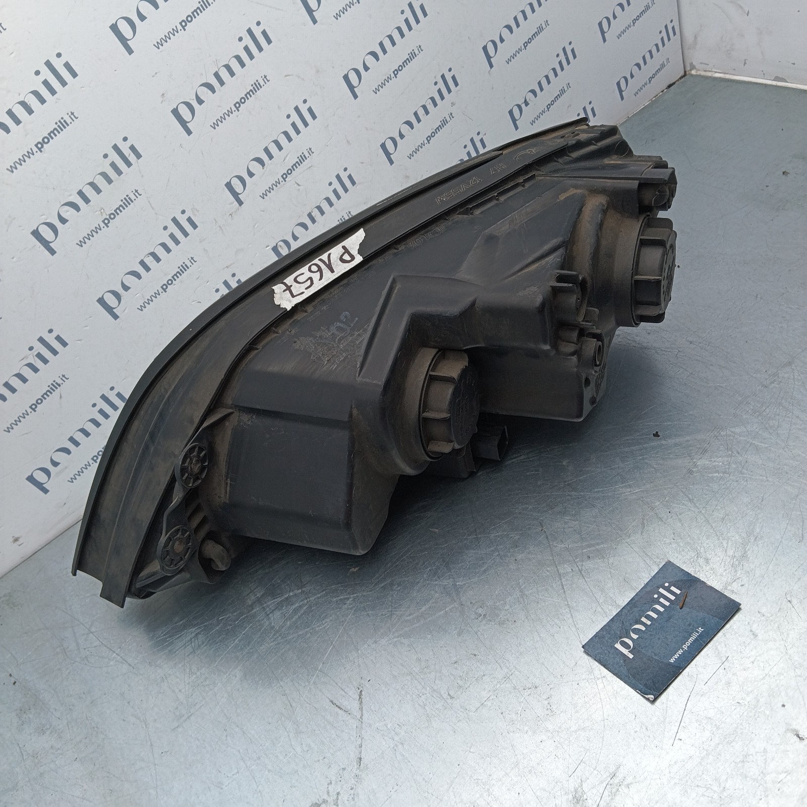 Pomili Fanaleria Kia Sorento 2002-2006 faro anteriore destro usato