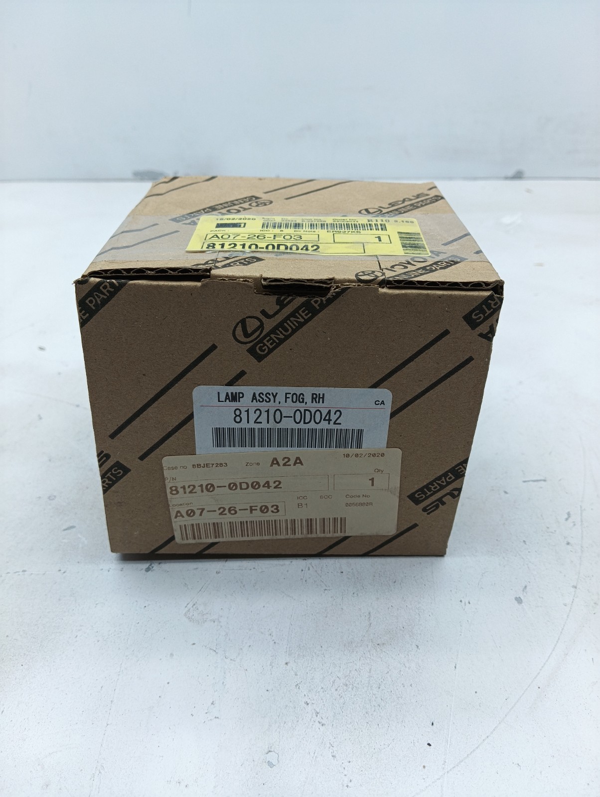 Pomili Fanaleria Fendinebbia destro Toyota 81210-0D042 nuovo