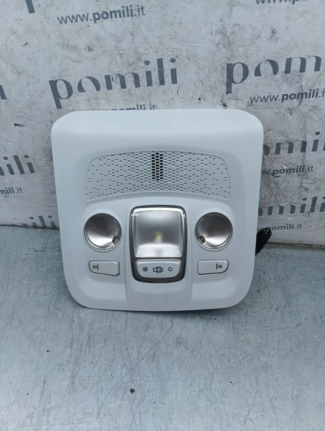 Pomili Fanaleria Peugeot 208/2008 9673810977 plafoniera usata
