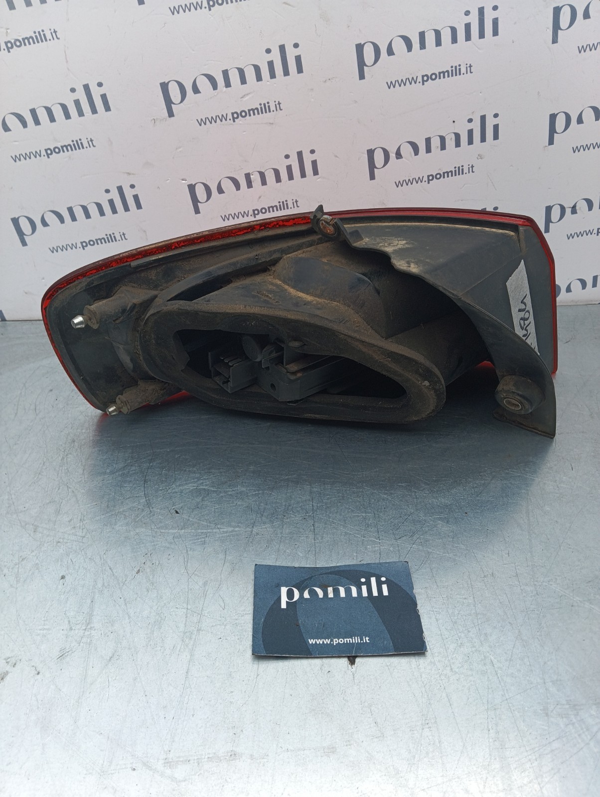 Pomili Fanaleria Fiat Croma 2° serie fanale posteriore sinistro usato