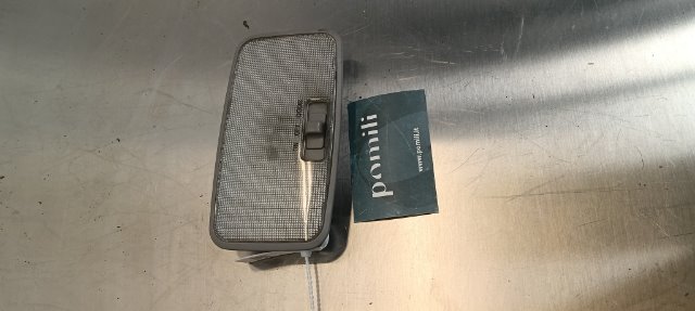 Pomili Fanaleria Toyota Yaris luce cortesia centrale tetto