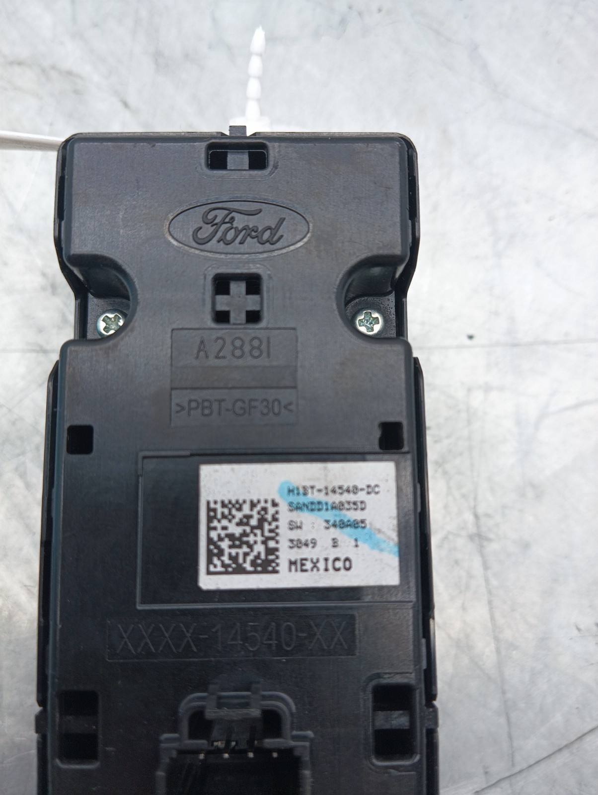 Pomili Rivestimenti interni e parti interne Pulsantiera alzacristalli Ford Focus IV/Fiesta VII/Puma II sinistra usata