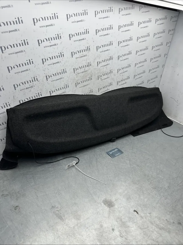 Pomili Rivestimenti interni e parti interne Toyota Yaris 1 cappelliera usata