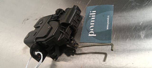Pomili Lamierati esterni Dacia Duster aggancio serratura portello posteriore