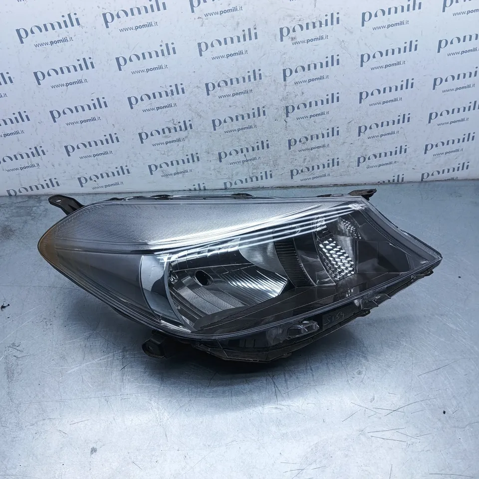 Pomili Fanaleria Faro anteriore destro base Toyota Yaris III 81110-0D450