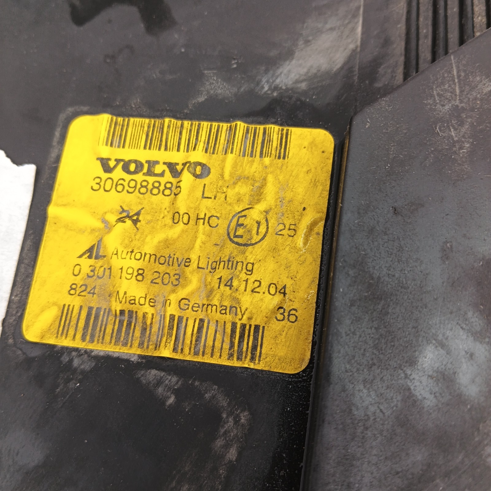 Pomili Fanaleria Faro anteriore Volvo V50 30698885 sinistro usato