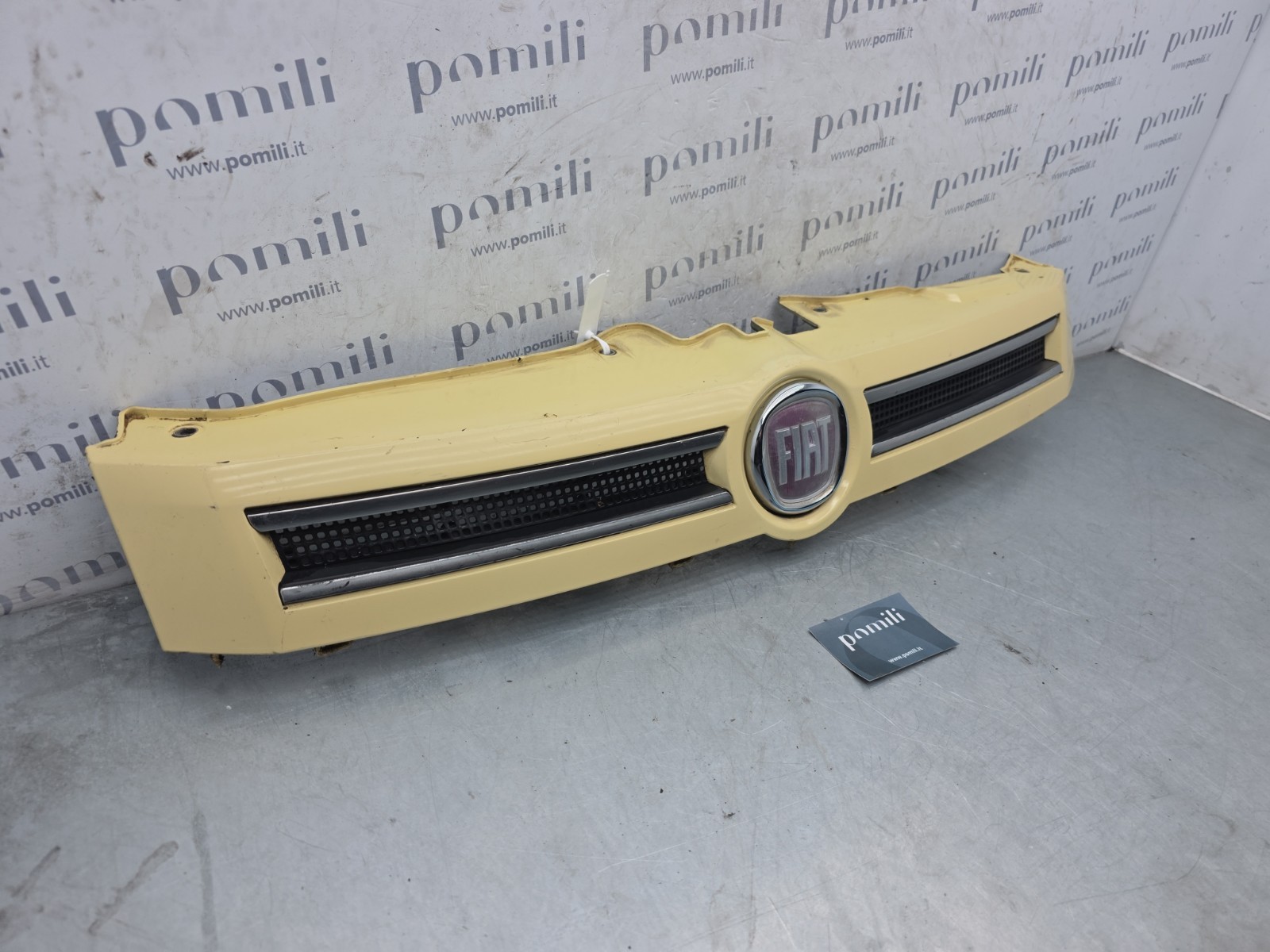 Pomili Lamierati esterni Griglia anteriore gialla Fiat Panda 169 (2003-2011) LS393666 griglia usata
