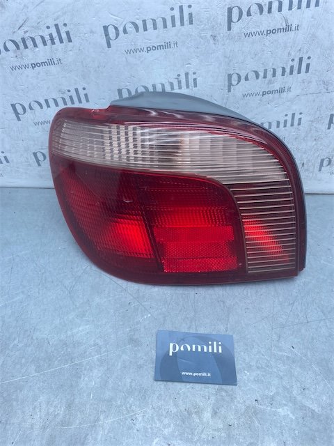 Pomili Fanaleria Toyota Yaris fanale posteriore sinistro FRP