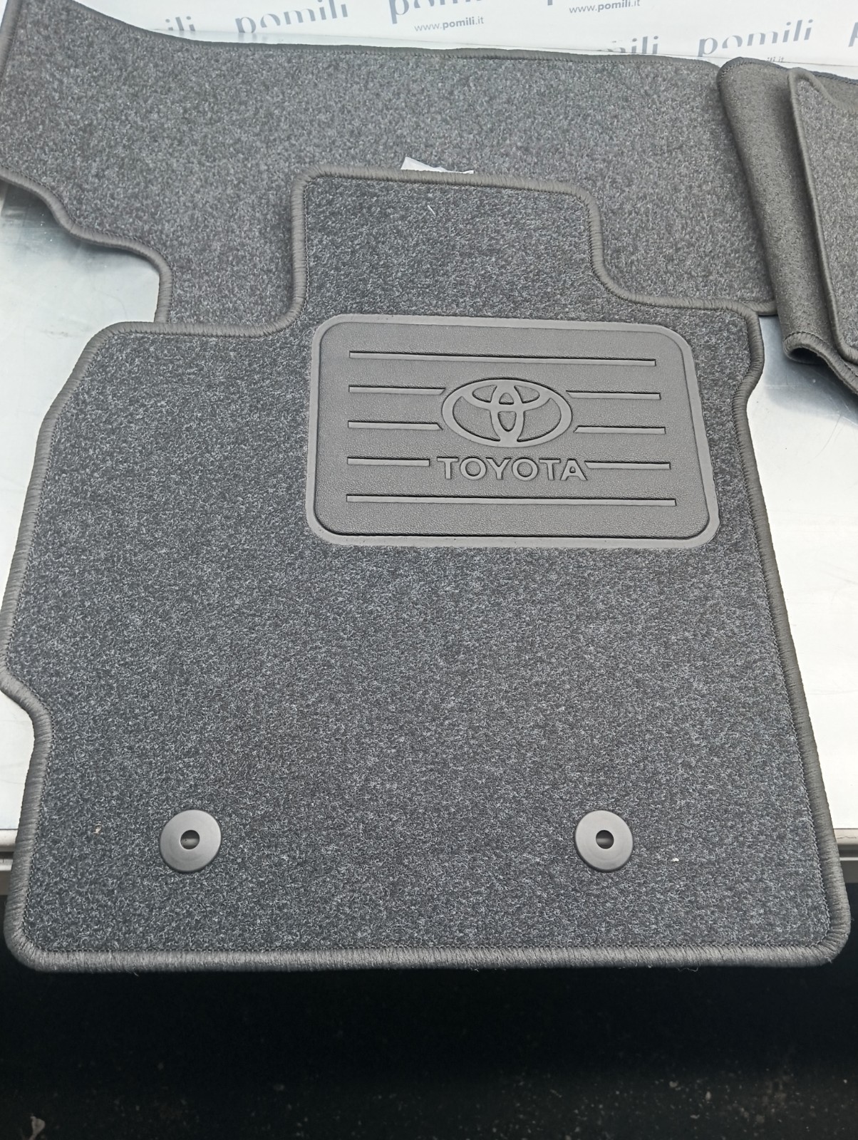 Pomili Rivestimenti interni e parti interne Toyota Auris set tappetini PZ410-E0351-HA nuovo