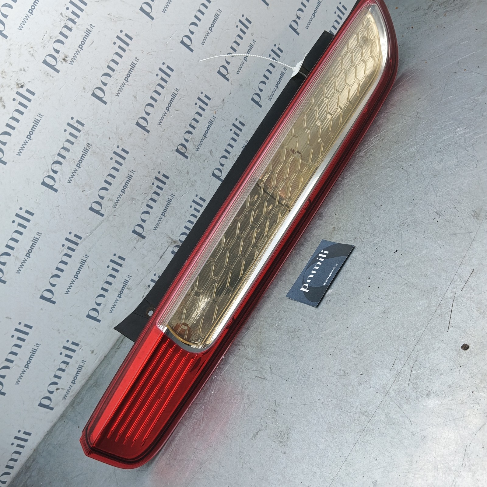 Pomili Fanaleria 8M5113404AD fanale posteriore Ford Focus destro