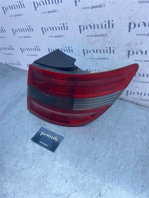 Pomili Fanaleria Mercedes-Benz Classe B T245 fanale posteriore destro
