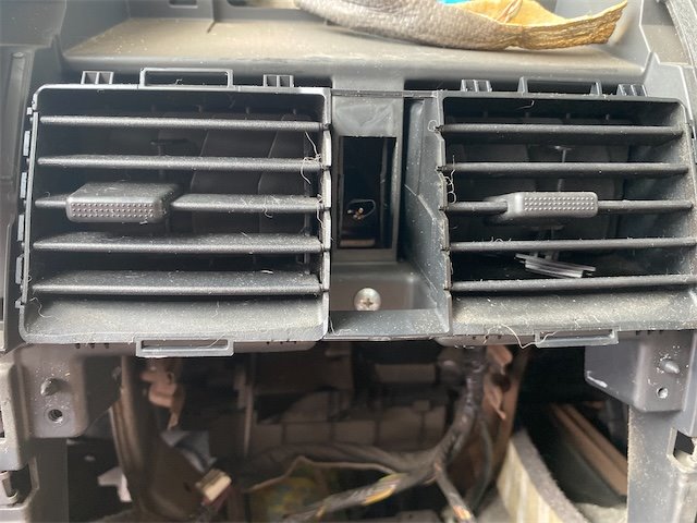 Pomili Climatizzazione Fiat Sedici bocchetta aria centrale cruscotto
