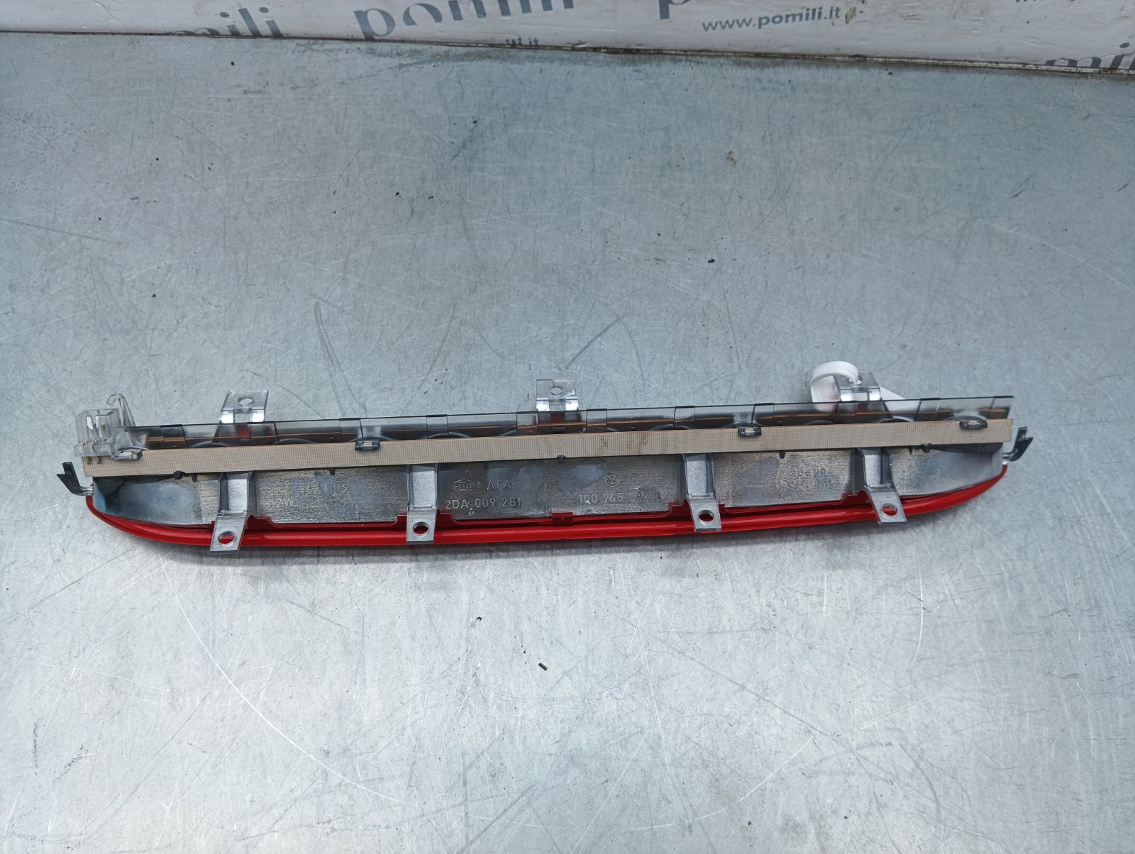 Pomili Fanaleria terzo stop Volkswagen Eos 1Q0945097A usato