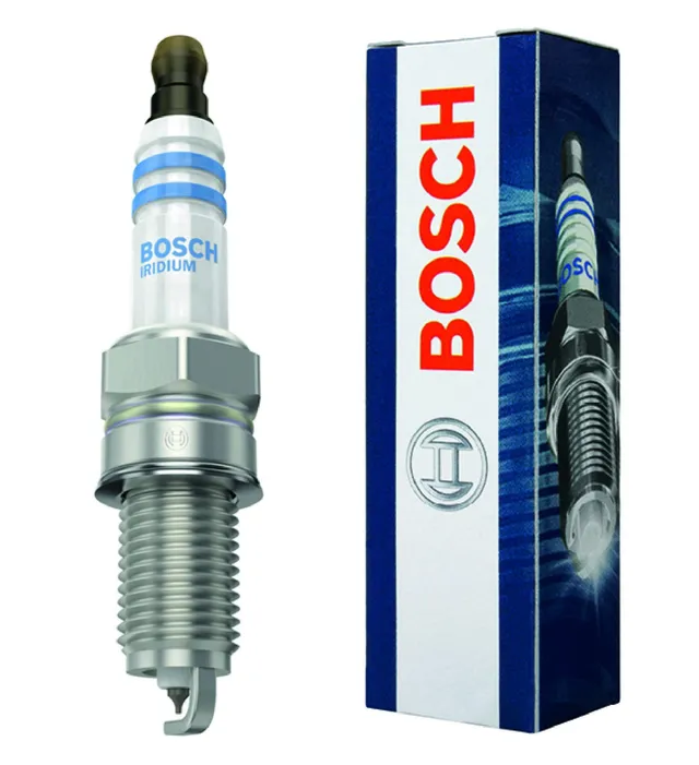 Bosch Candele di accensione YR6KI332S candela doppio iridio