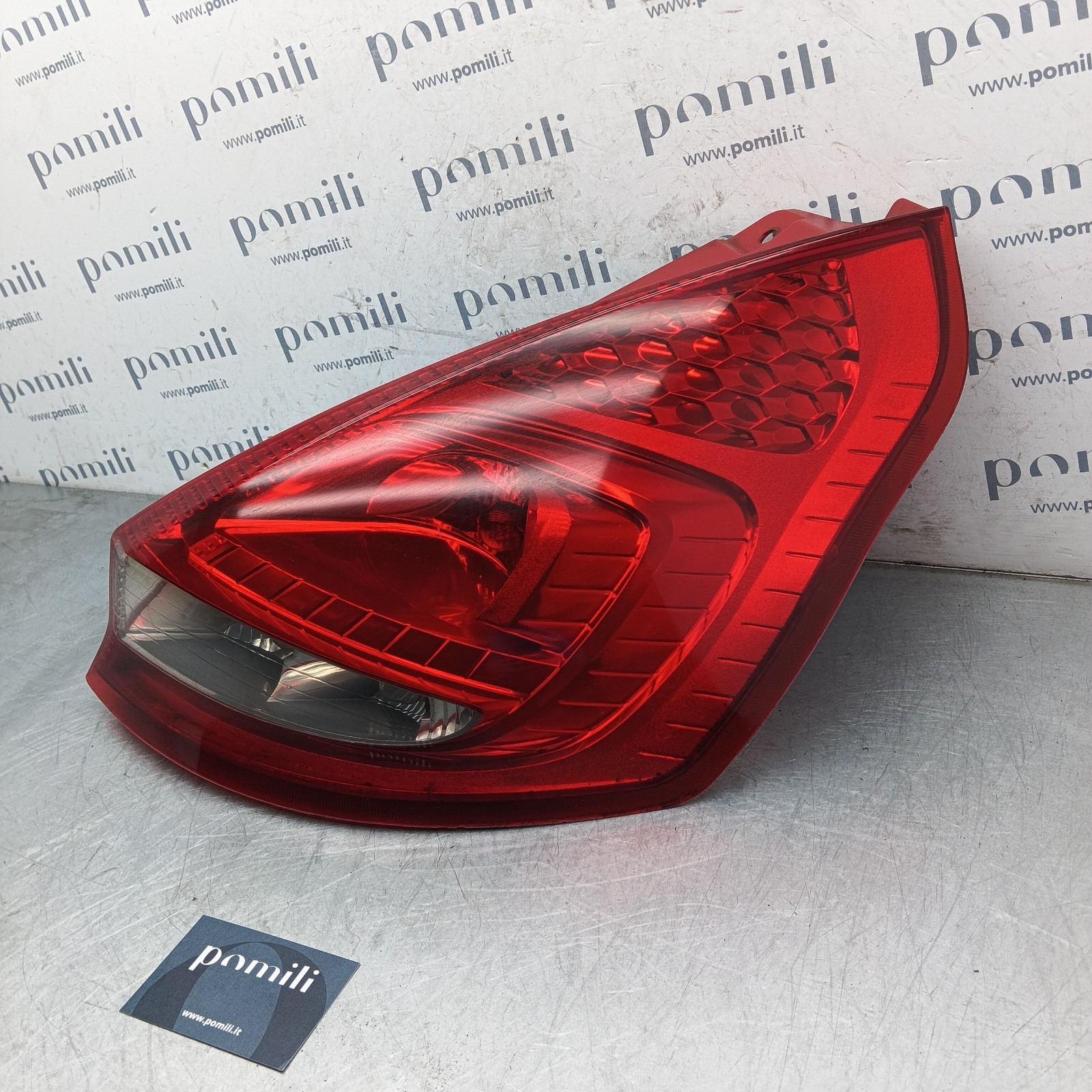 Pomili Fanaleria Ford Fiesta VI fanale posteriore destro usato