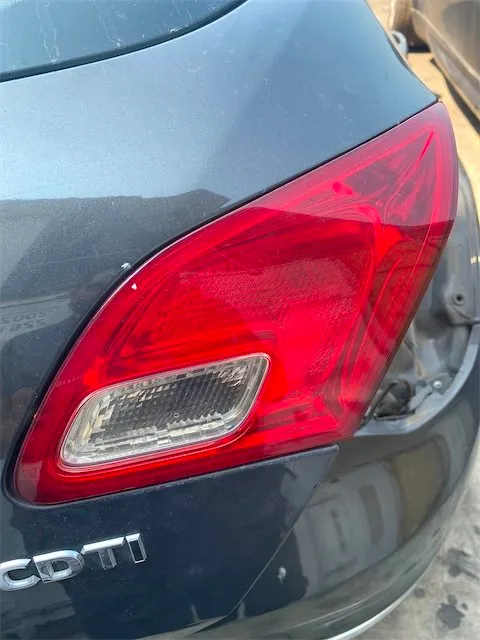 Pomili Fanaleria Opel Astra P10 fanale posteriore interno destro 2009–2018