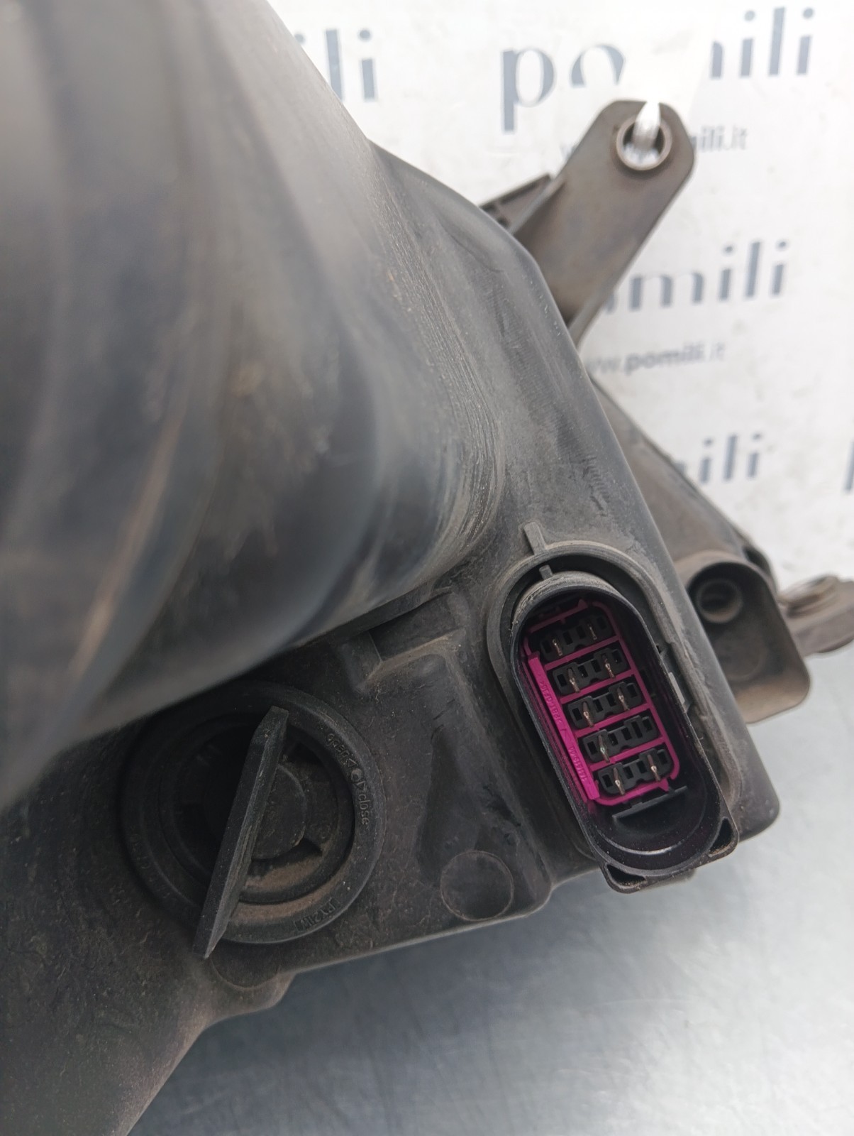 Pomili Fanaleria Volkswagen Tiguan 5N1941031AB faro sinistro usato