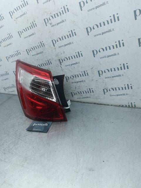 Pomili Fanaleria Nissan Qashqai J10 fanale posteriore esterno sinistro