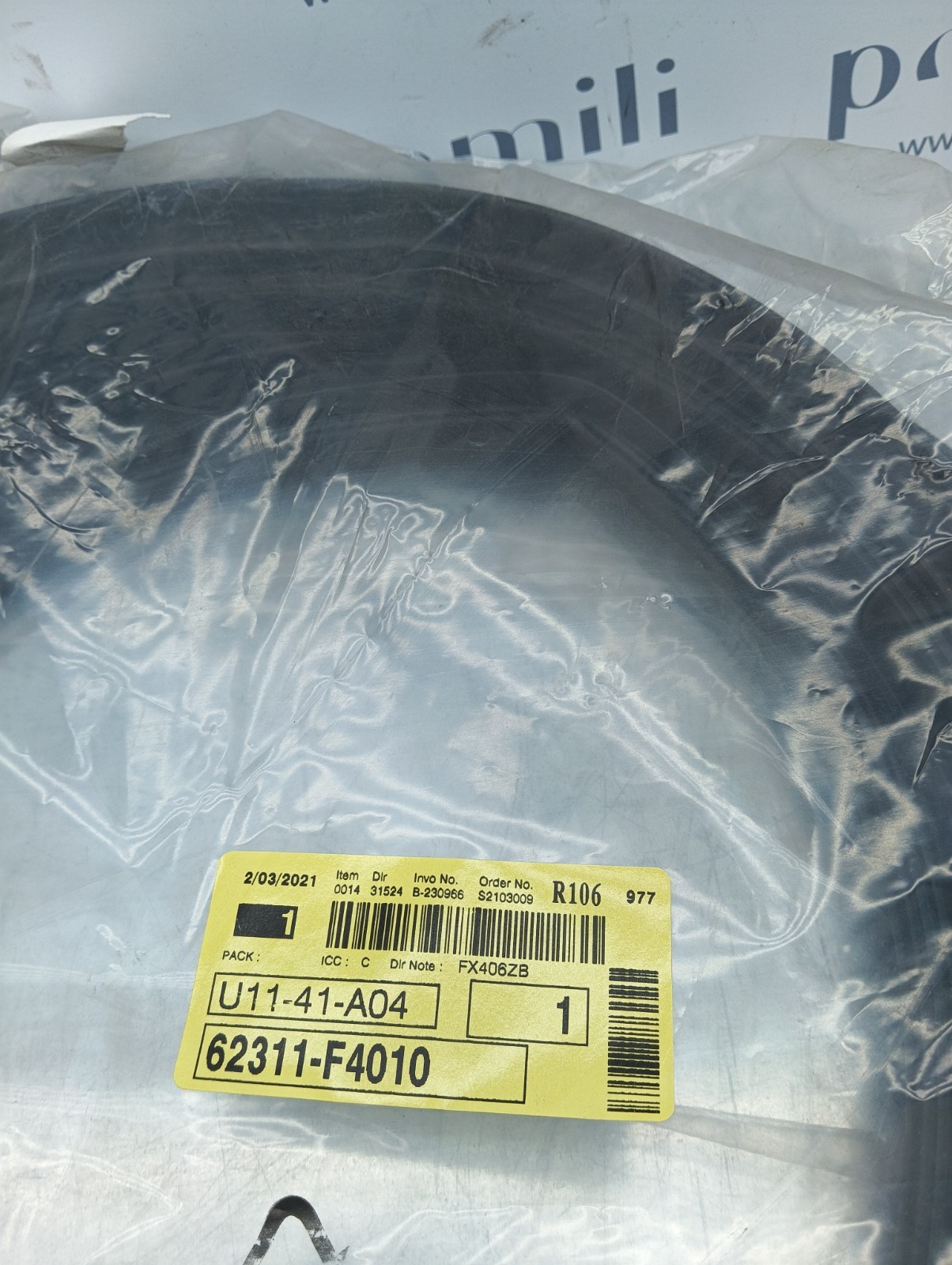 Pomili Lamierati esterni Toyota C-HR guarnizione porta anteriore destra 62311-F4010