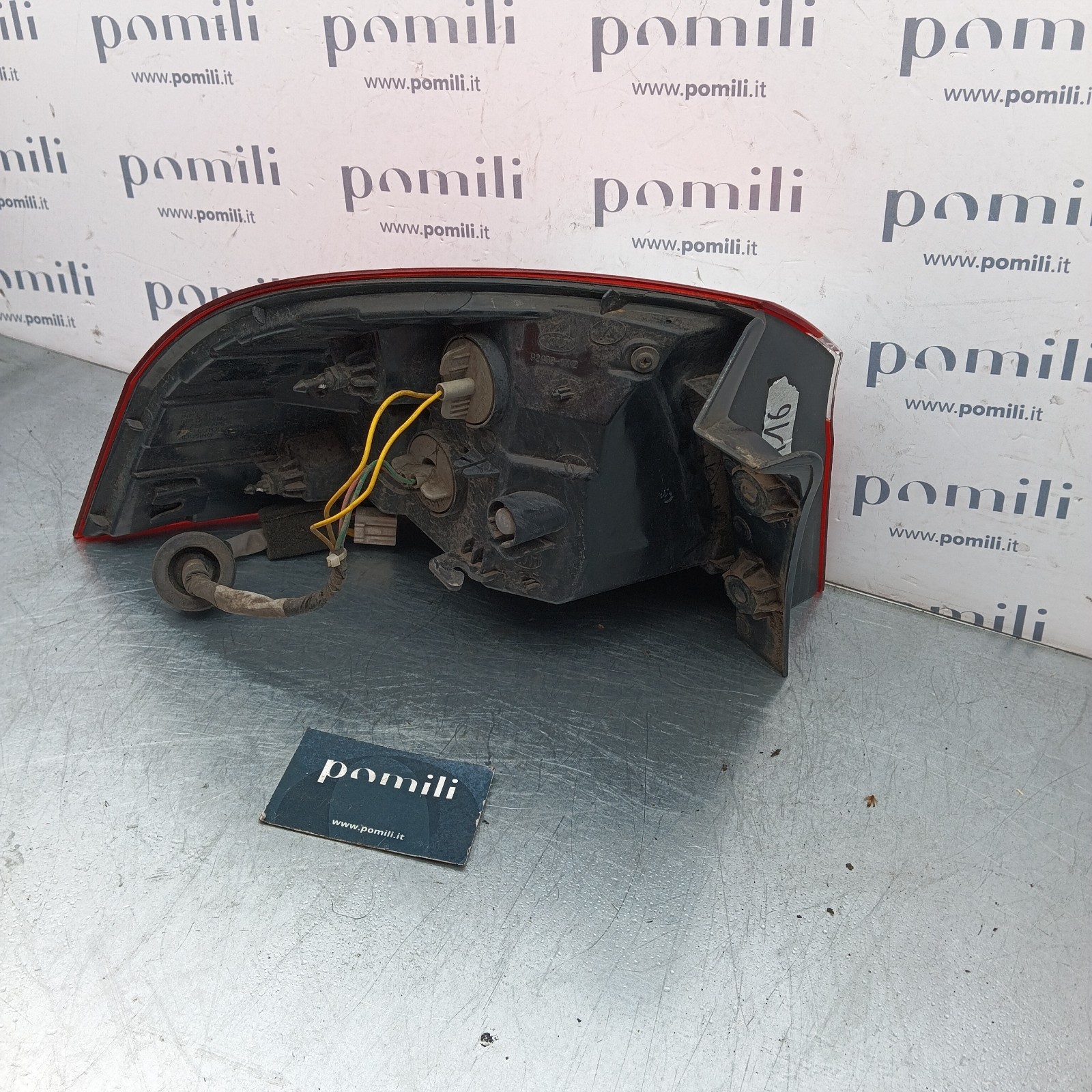 Pomili Fanaleria Kia Rio fanale posteriore destro 92402-1W2R usato