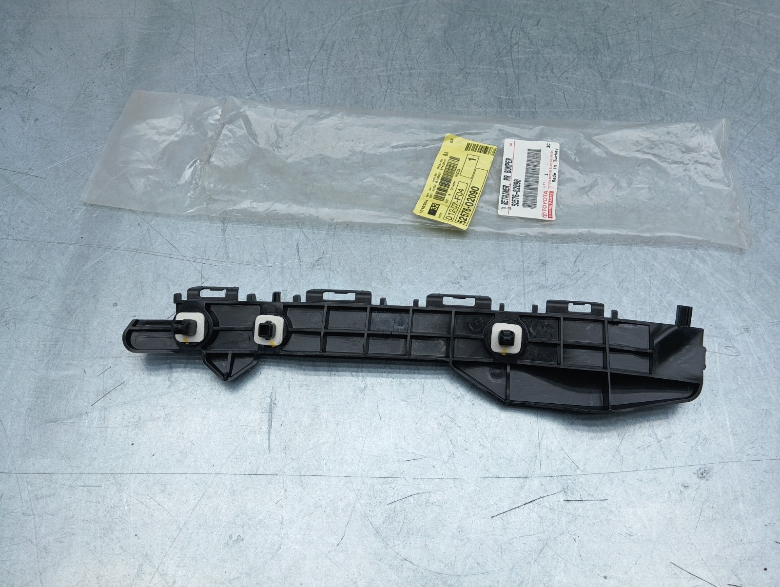 Pomili Paraurti posteriore Supporto sinistro Toyota Auris 52576-02090