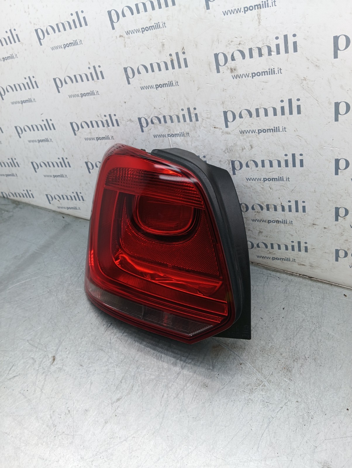 Pomili Fanaleria Fanale posteriore sinistro Volkswagen Polo 5 6R0945257A usato