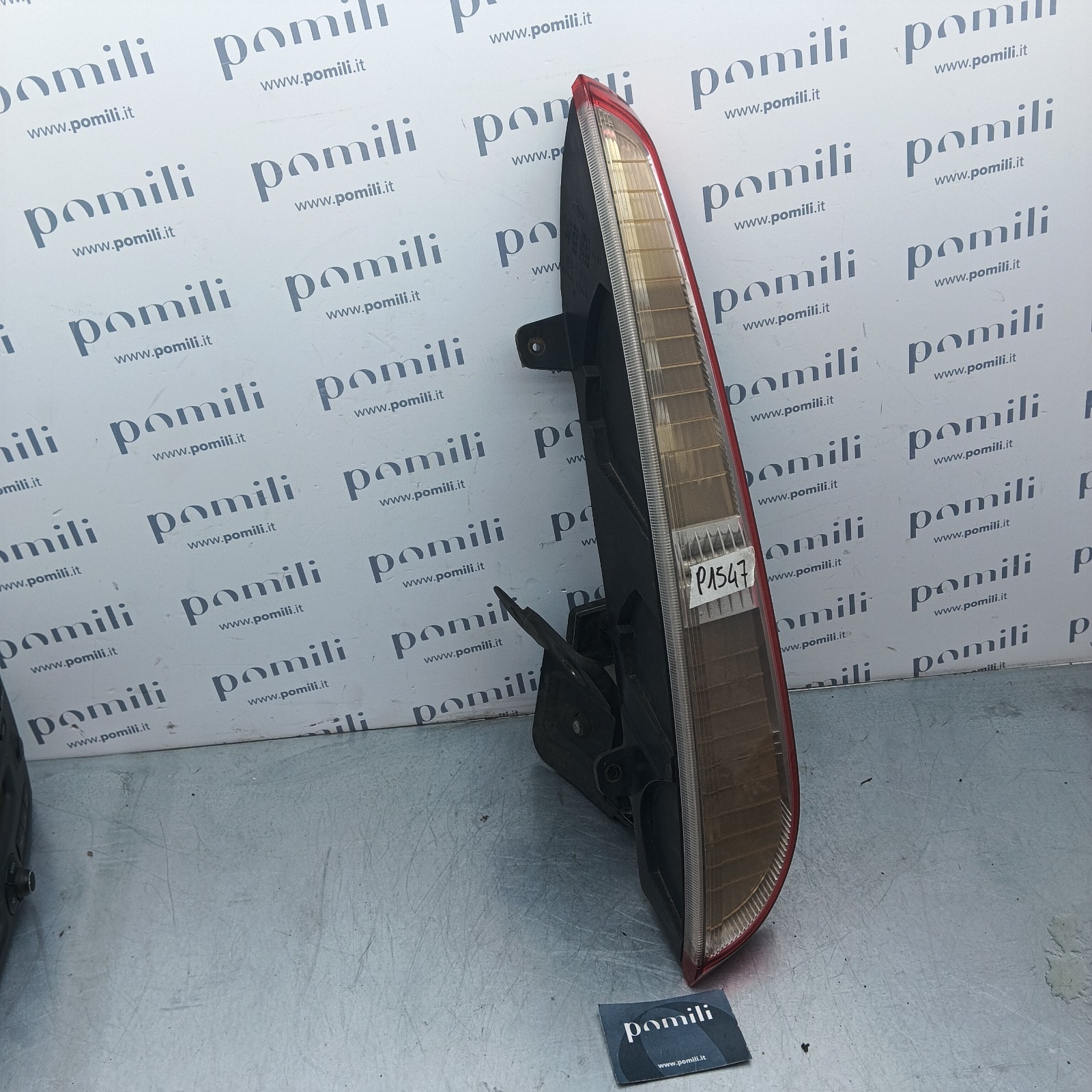 Pomili Fanaleria Ford Focus fanale posteriore destro usato
