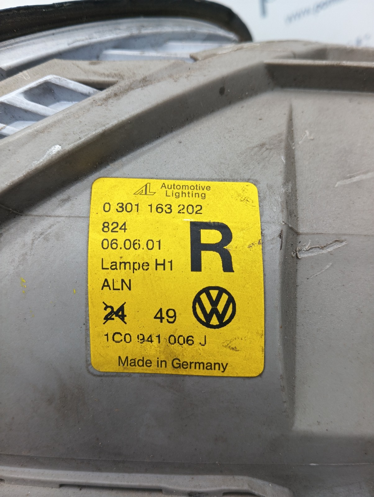 Pomili Fanaleria Volkswagen New Beetle faro anteriore destro 1C0941006J usato