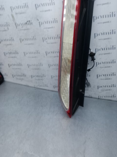 Pomili Fanaleria Ford Focus CB4 fanale posteriore sinistro