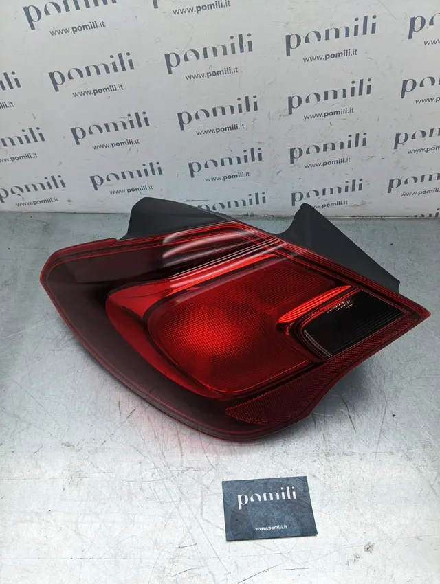 Pomili Fanaleria Opel Corsa E fanale posteriore destro 460034366 usato