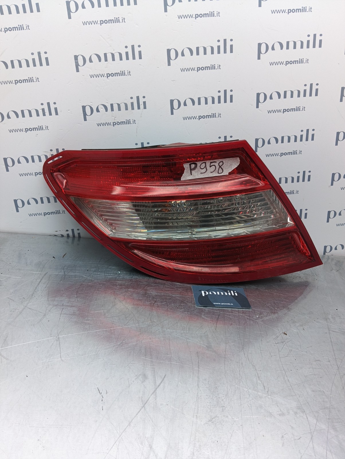 Pomili Fanaleria Mercedes C 300 2048200164 L fanale posteriore sinistro usato