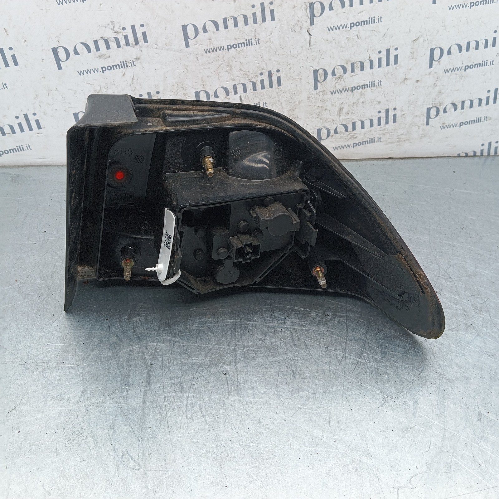 Pomili Fanaleria Fanale posteriore Saab 900 II Cabrio sinistro usato
