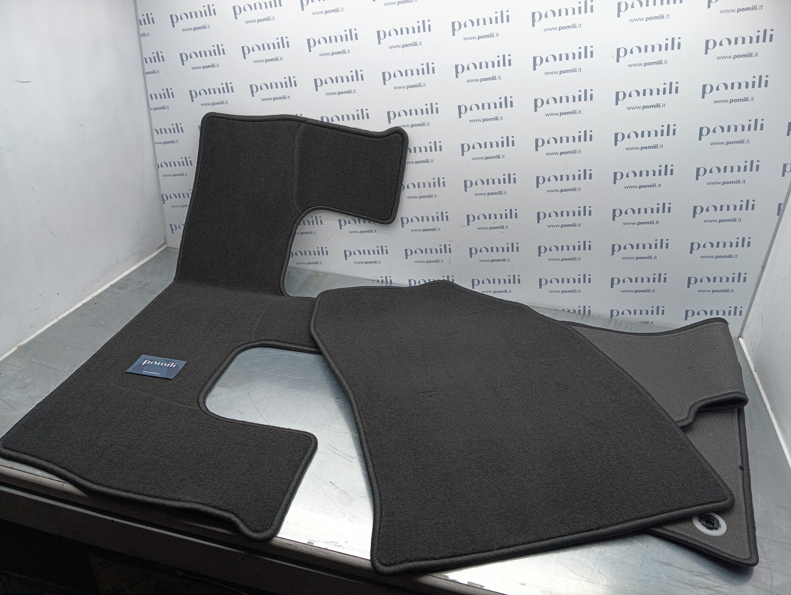 Pomili Rivestimenti interni Set tappetini Toyota Prius Plus 2012+ PZ410-G8350-BA auto