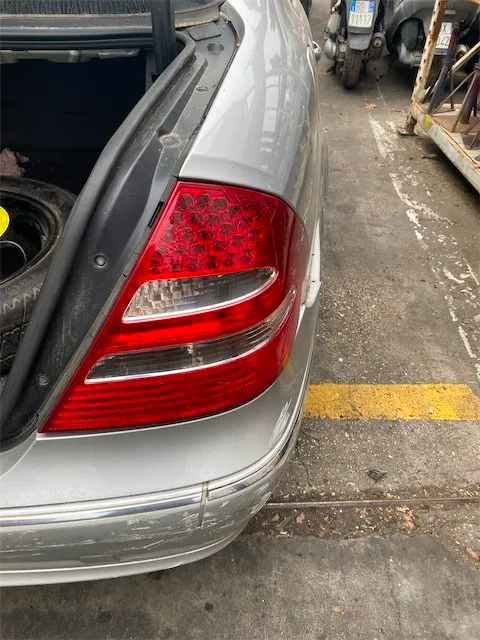 Pomili Fanaleria Mercedes-Benz Classe E W/S211 fanale posteriore destro