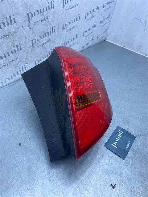 Pomili Fanaleria Opel Meriva S10 fanale posteriore destro