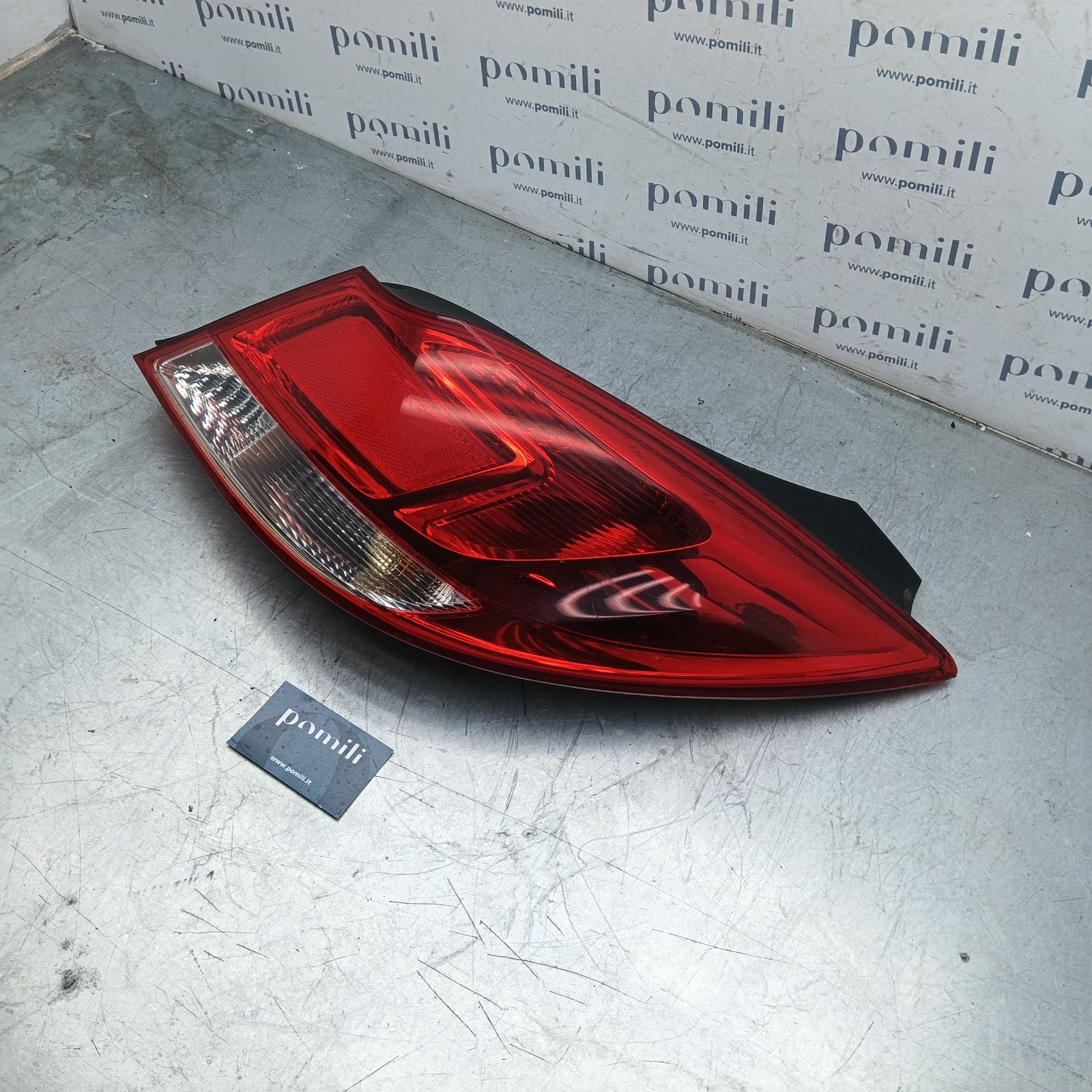 Pomili Fanaleria Opel Insignia A fanale posteriore destro usato