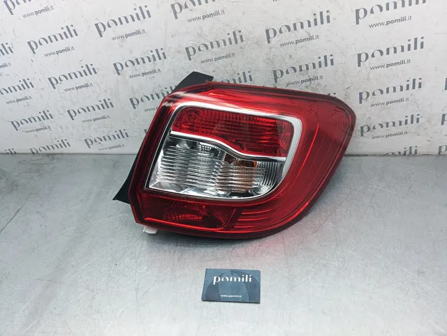 Pomili Fanaleria Sandero fanale posteriore destro usato OEM 265554085R